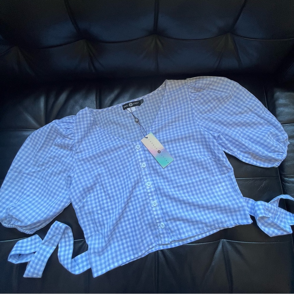 Brand New puff sleeve blouse